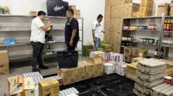 Pengunjung Bergelimpangan, Polisi Langsung Ke THM Helen’s Night Market Jalan Setia Budi Medan 2 Pengunjung Bergelimpangan, Polisi Langsung Ke THM Helen’s Night Market Jalan Setia Budi Medan