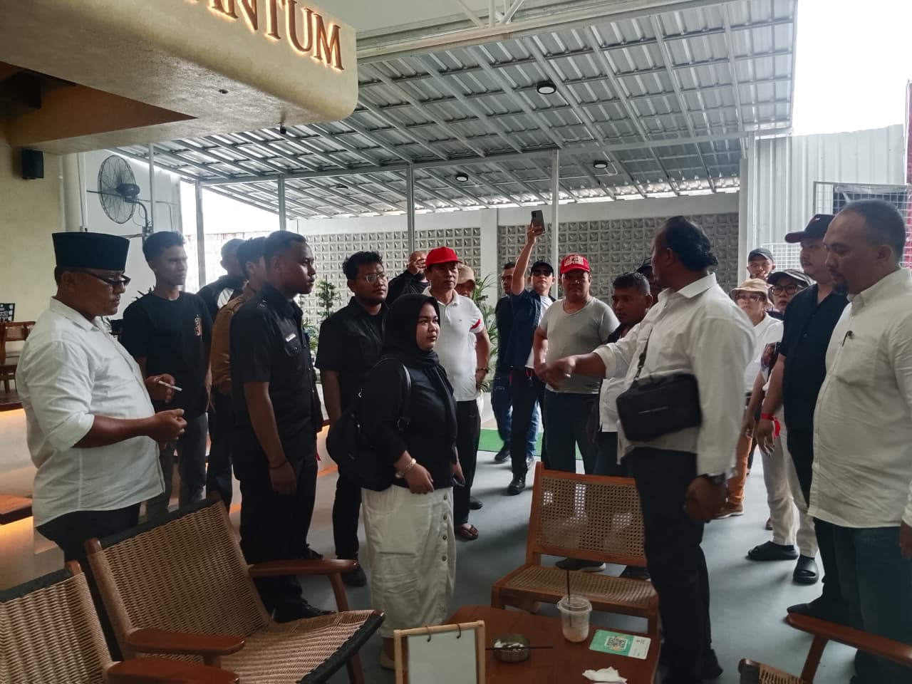 Gruduk Quantum & Social Sport Club, Warga Link 1 Dan III Kel Pulo Brayan Bengkel Baru Kec Medan Timur Dikawal BBHAR Medan 2 Gruduk Quantum & Social Sport Club, Warga Link 1 Dan III Kel Pulo Brayan Bengkel Baru Kec Medan Timur Dikawal BBHAR Medan