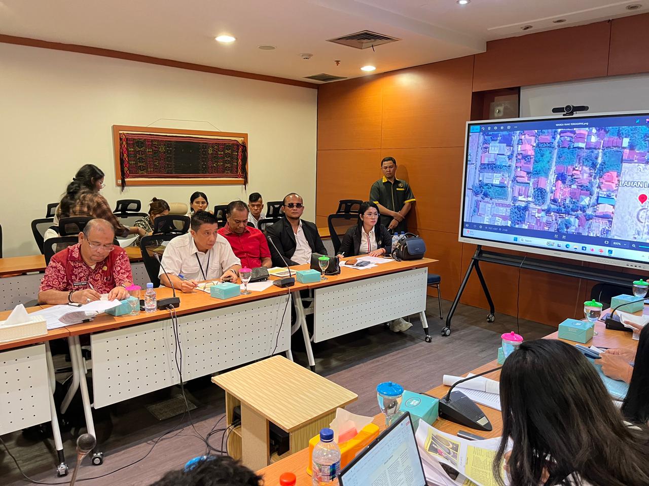 DPRD Sumut Minta Perusahaan Padel Quantum & Social Sport Cemara Tanggapi Keluhan Warga Pulo Brayan Bengkel Baru Serius