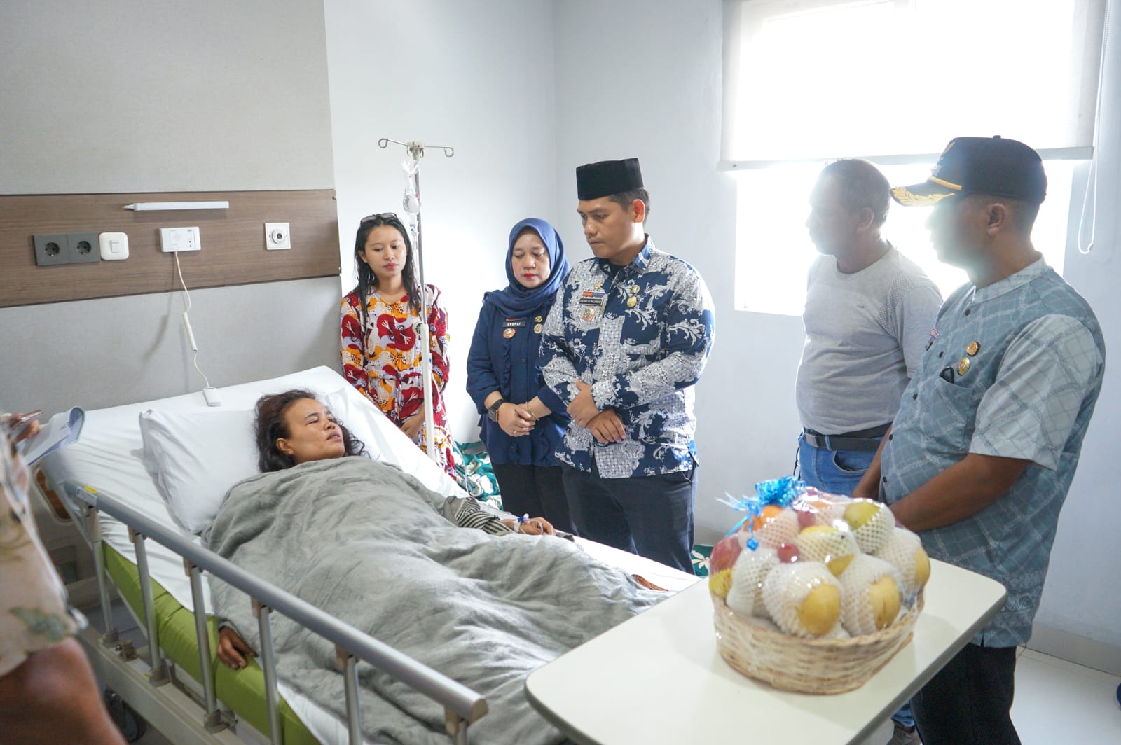 Rico Waas Utus Tim Jenguk Korban Begal, Instruksikan Pos Kamling Aktifkan Secara Masif