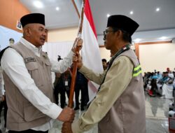 Lepas Jemaah Haji Kloter I Sumut, Sekdaprov Minta Jadilah Cerminan Terbaik di Tanah Suci