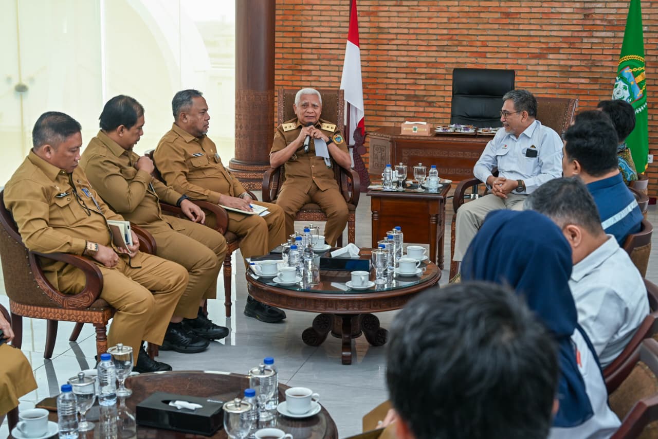 Wagubsu Pangkas Birokrasi Percepat Perizinan Investasi Migas Sumur Masyarakat
