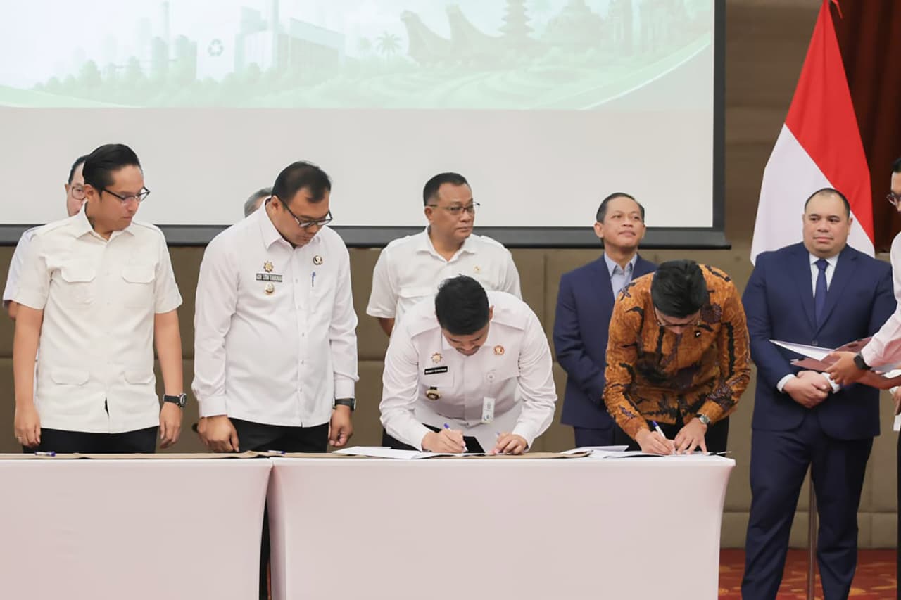 Bobby Nasution Teken MoU PSEL Dengan Danantara, Targetkan Medan Raya Bebas Sampah