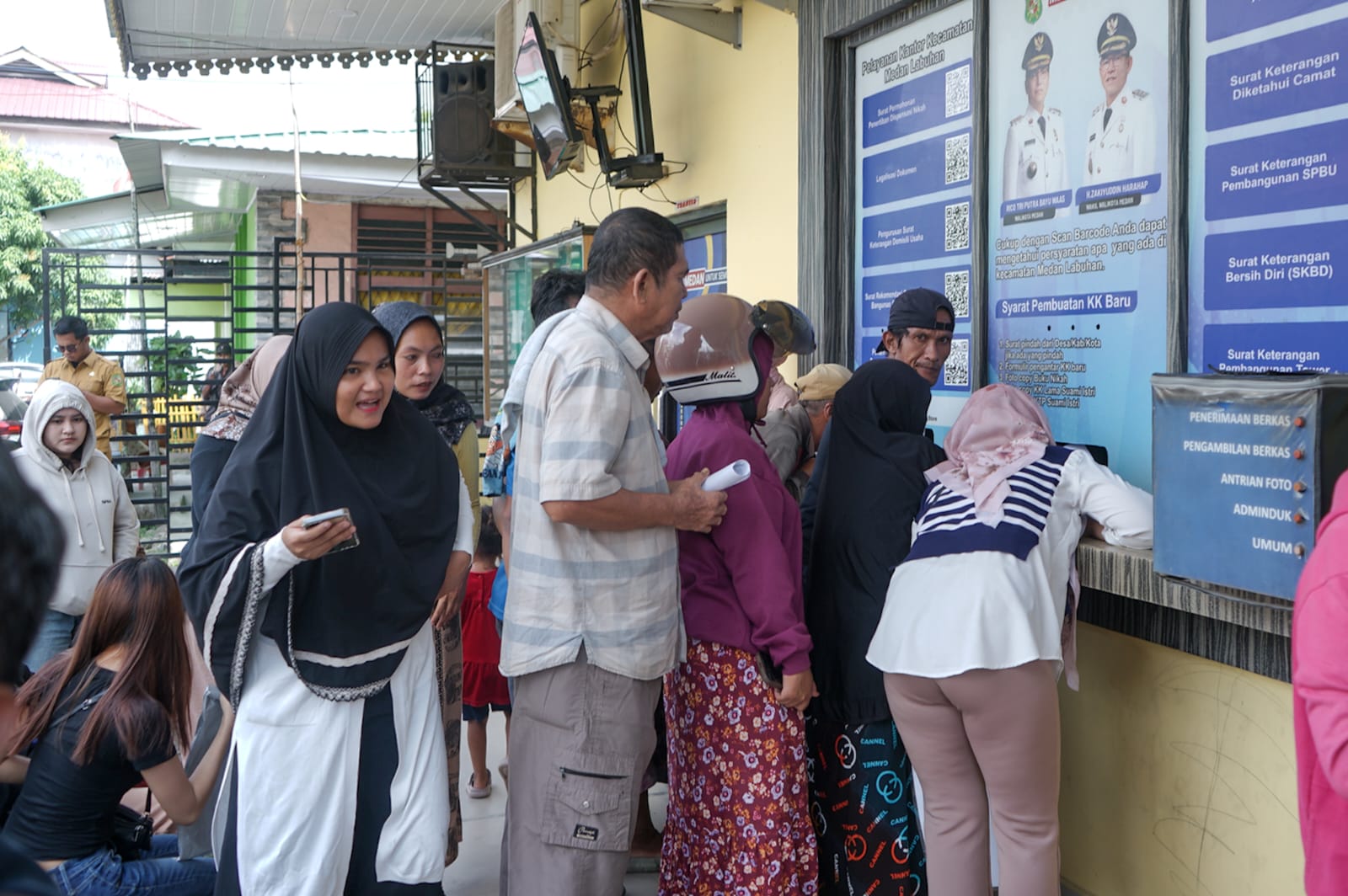 Pengurusan KTP Beres, Rico Waas Dekatkan Pelayanan Adminduk Ke Warga