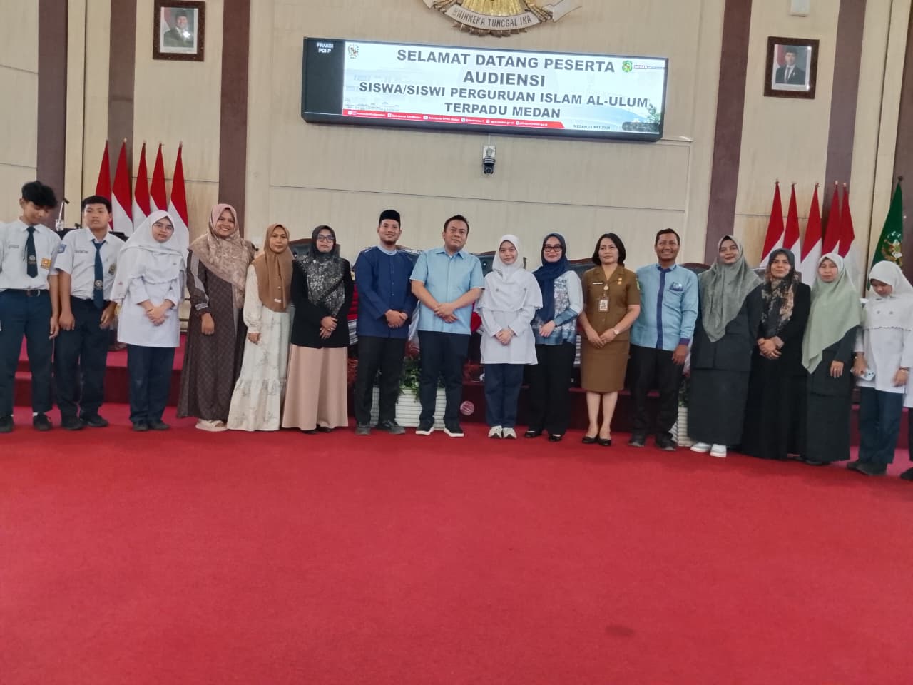 H Zuikarnen S.K.M Suport Siswa-siswi Al Ulum Terpadu Medan Berlaga Diajang WICE