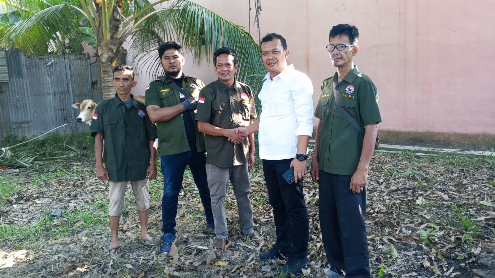 Kapolda Sumut Serahkan Satu Hewan Qurban Kepada IDBI Sumut