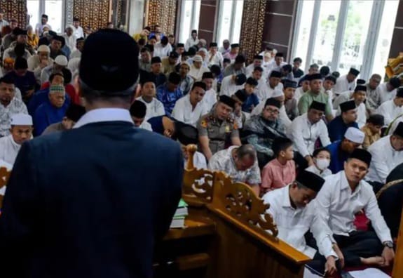 Salat Iduladha Sergai, Bupati Serukan Semangat Berbagi