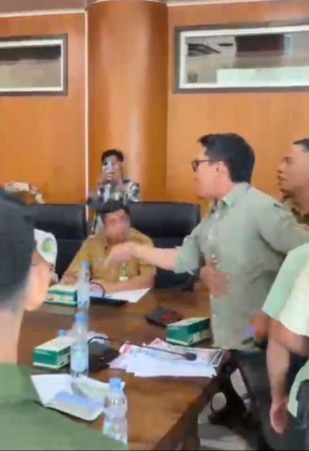 RDP Komisi IV DPRD Medan Terkait Pencemaran Lingkungan Kecap Angsa Nyaris Ricuh