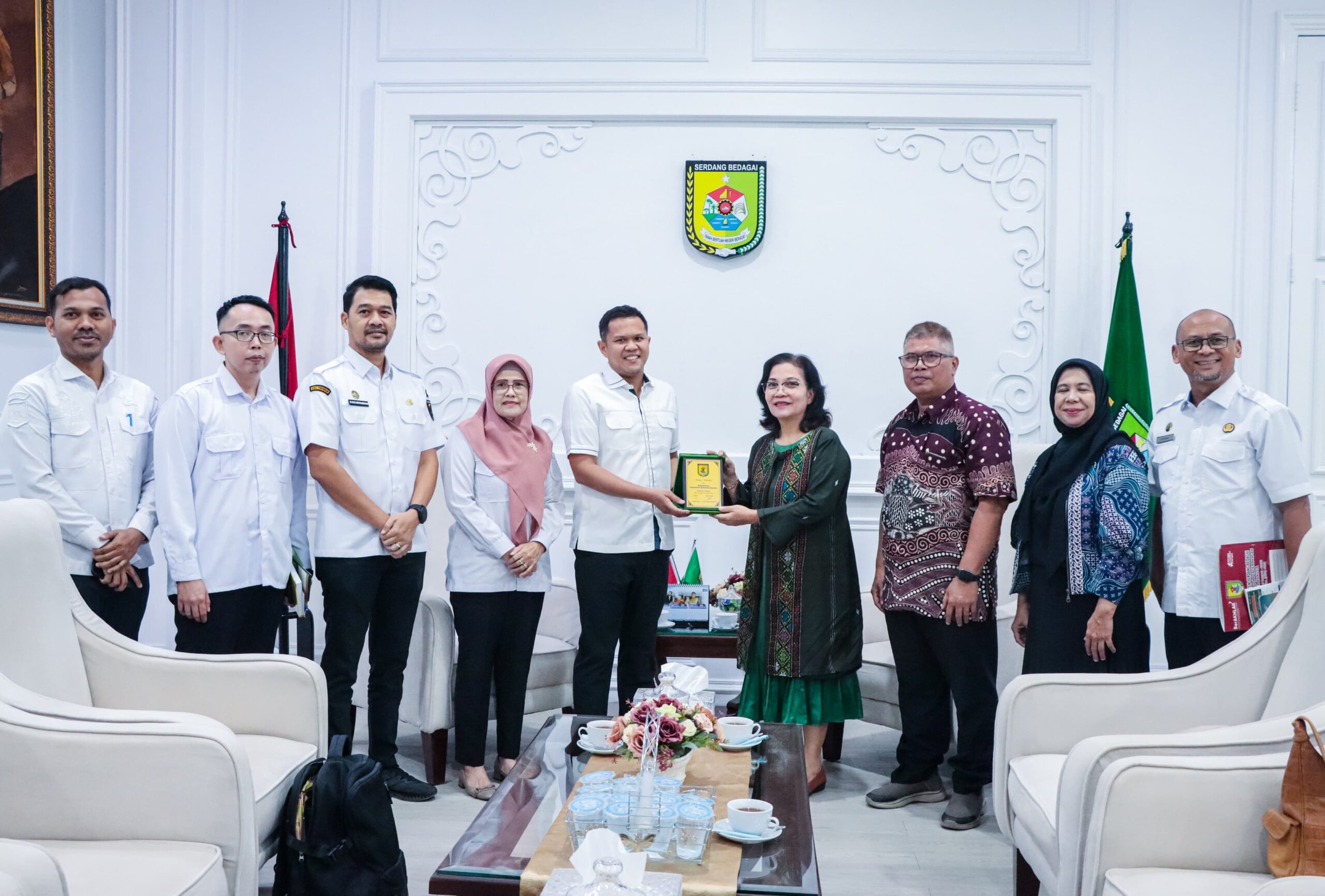 Terima Audiensi Sekolah Pascasarjana USU, Wabup Adlin Tambunan Dorong ASN Sergai Tingkatkan Pendidikan