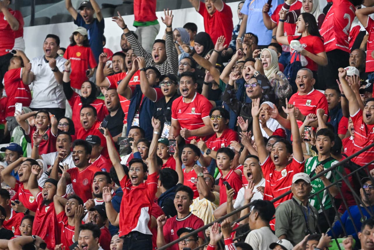 Warga Gembira, Indonesia Menang, Stadion Sumatera Utara Full
