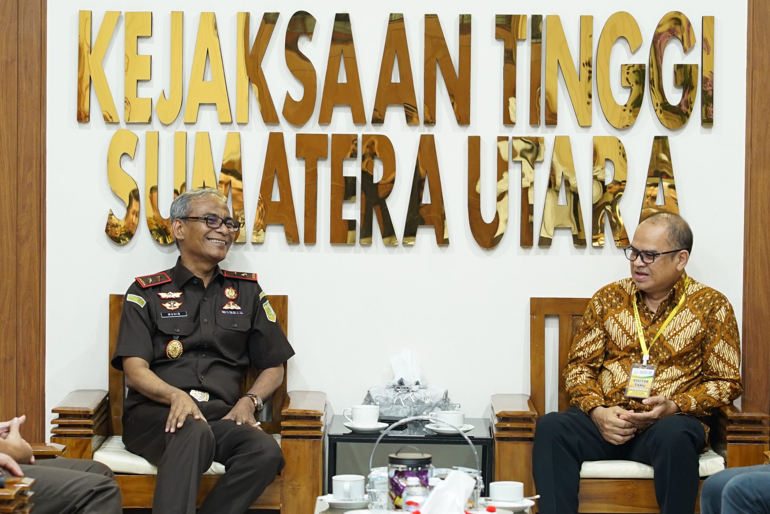 Perkuat Pengawasan & Penegakan Hukum, Kajatisu Terima Ketua KPU Provinsi Sumatera Utara