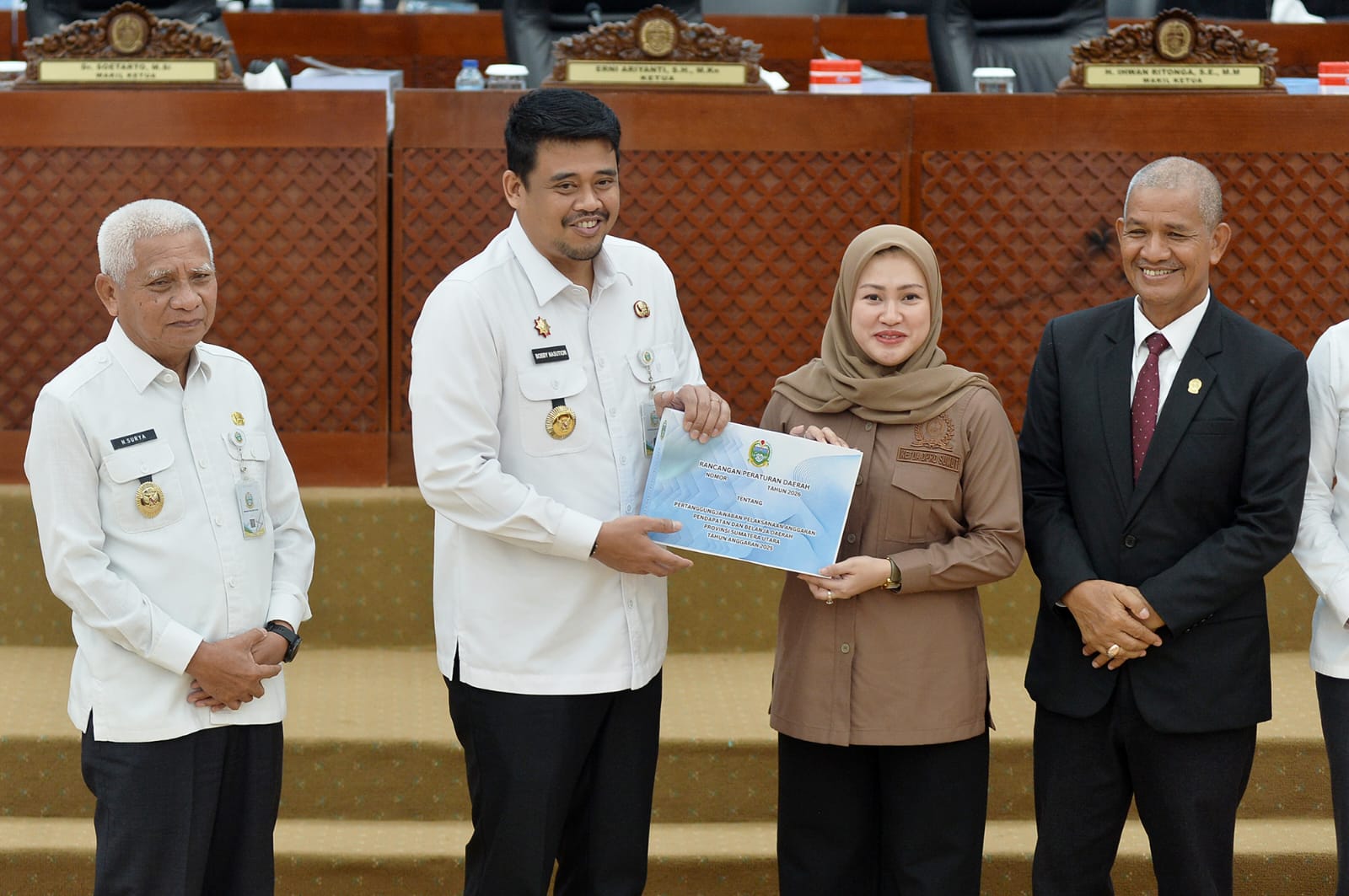 Bobby Nasution Sampaikan Ranperda Pertanggungjawaban APBD 2025, Pemprovsu Surplus Rp521,494 Miliar
