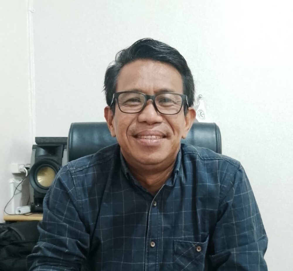 Prof. Dr. Imran Akhmad, M.Pd. Kenapa Bisa Ke Inggris Ya...? 1 Prof. Dr. Imran Akhmad, M.Pd. Kenapa Bisa Ke Inggris Ya...?