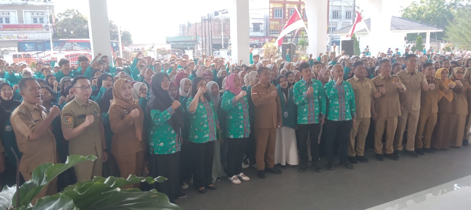 Bupati Sergai Lepas 966 Mahasiswa KKN UNIMED, Hasil Pengabdian Diharapkan Jadi Masukan Pembangunan Desa 1 Bupati Sergai Lepas 966 Mahasiswa KKN UNIMED, Hasil Pengabdian Diharapkan Jadi Masukan Pembangunan Desa