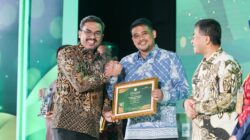 Bobby Nasution Terima Penghargaan Adinata Syariah, Bukti Sumut Kuatkan Ekonomi Nasional 5 Bobby Nasution Terima Penghargaan Adinata Syariah, Bukti Sumut Kuatkan Ekonomi Nasional