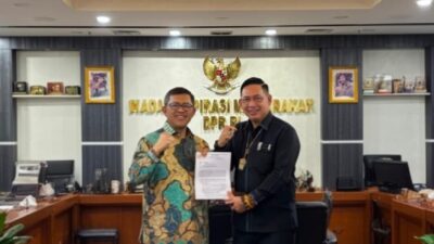 Ketua DPRD Kota Medan Bawa Aspirasi Mahasiswa K Pimpinan Badan Aspirasi Masyarakat DPR RI