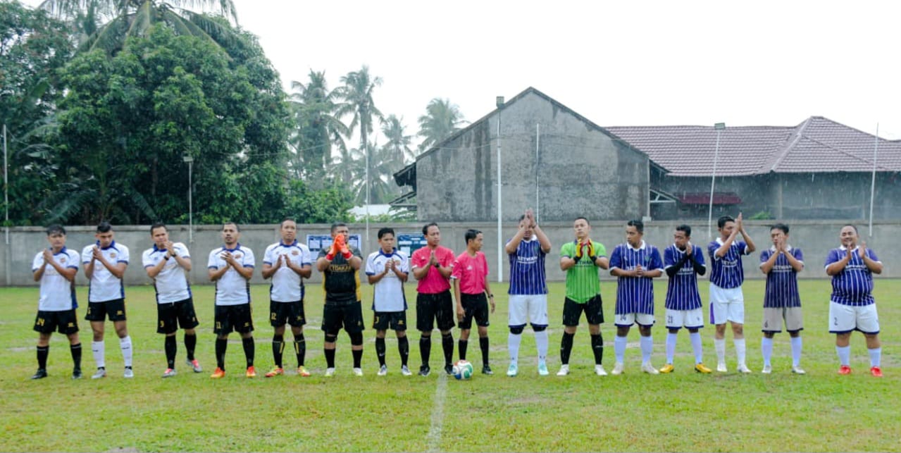 Tim Ramaikan Turnamen Mini Soccer U-30 Antar OPD Sergai, Perebutkan Piala Bupati dan Wabup 1 Tim Ramaikan Turnamen Mini Soccer U-30 Antar OPD Sergai, Perebutkan Piala Bupati dan Wabup