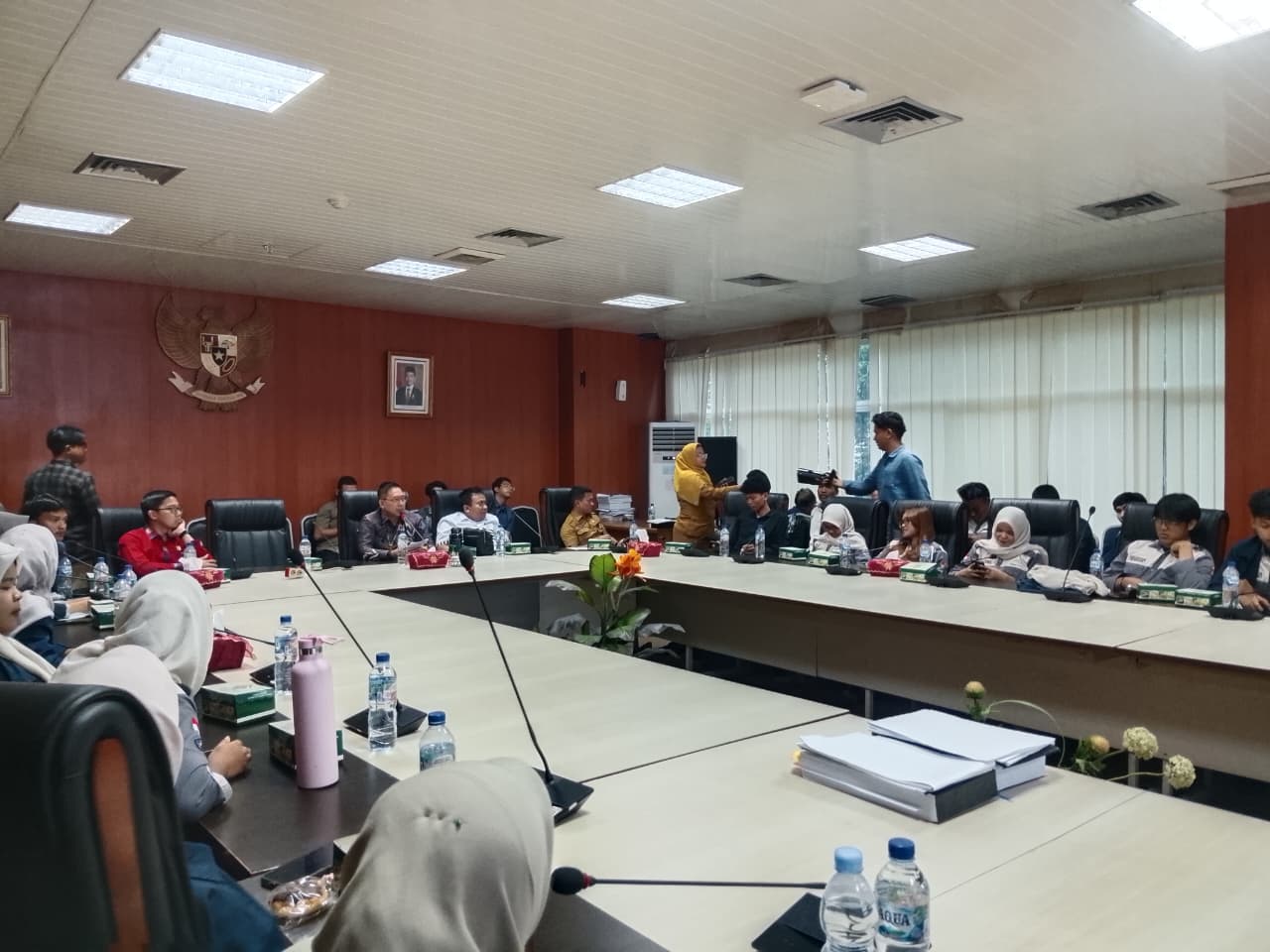 Pimpinan DPRD Medan Sambut Parliament Tour Mahasiswa Undhar 2 Pimpinan DPRD Medan Sambut Parliament Tour Mahasiswa Undhar