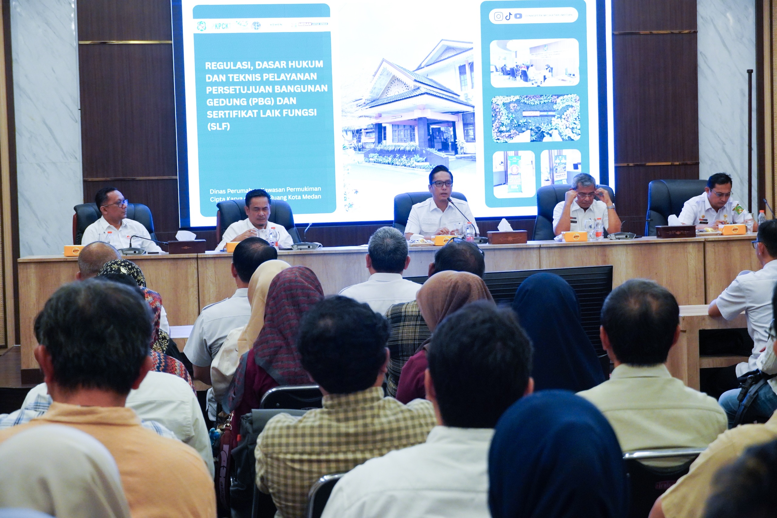 Rico Waas Kumpulkan Konsultan, Dinas Terkait Bahas Pelayanan PBG dan Tutup Celah Pungli 1 Rico Waas Kumpulkan Konsultan, Dinas Terkait Bahas Pelayanan PBG dan Tutup Celah Pungli
