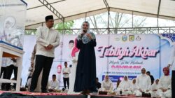Bobby Nasution Berangkatkan 10 Warga Umroh Dan Salurkan Zakat ASN Untuk Bedah 10 Rumah Di Sergai