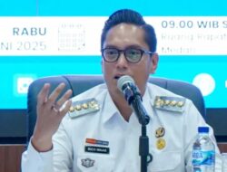 Salah Gunakan Wewenang, Rico Waas Nonaktifkan Lurah AUR