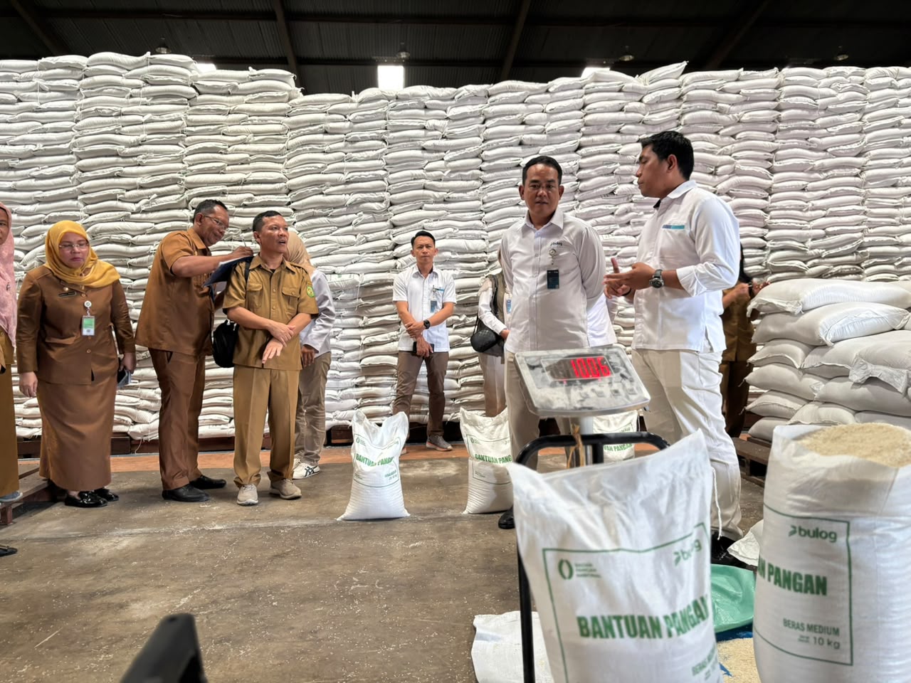 Bulog Sumut Salurkan Beras dan Minyakita Mengacu Ketentuan Pemerintah