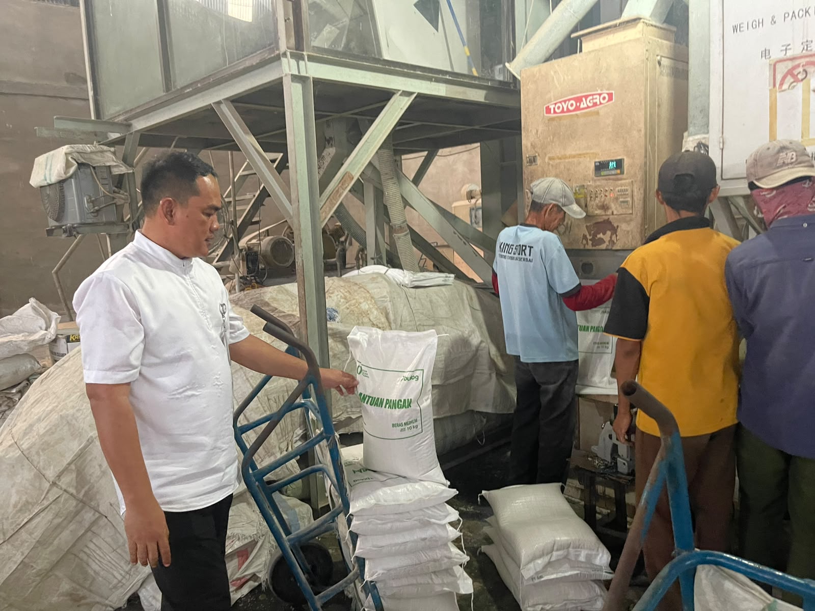 Bulog Sumut Salurkan Beras dan Minyakita Mengacu Ketentuan Pemerintah
