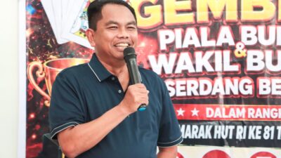 Bupati dan Wabup Sergai Ramaikan Trup Gembira