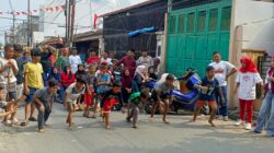 Ikuti Berbagai Lomba, Warga Lingkungan III Tegal Sari Medan Denai Bersukacita Rayakan HUT Kemerdekaan RI Ke-81 2 Ikuti Berbagai Lomba, Warga Lingkungan III Tegal Sari Medan Denai Bersukacita Rayakan HUT Kemerdekaan RI Ke-81