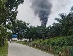 Asap Hitam Pekat Pabrik PKS Sei Silo Asahan Selimuti jalur Buntu Pane