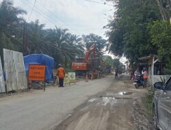 Bekas Galian Pipa Dumai Semangke di Jalinsum Asahan Segera Ditata dengan Baik