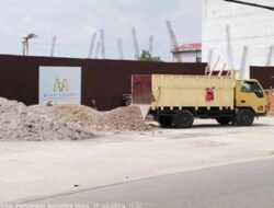 Ruko Wins Square Kembali Dikerjakan, PBG Belum Terpasang