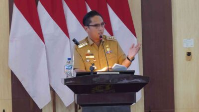 Rico Waas Hukum Camat Medan Timur Dan Lurah Aur