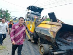 Wabup Adlin Tinjau Rehabilitasi Jalan Lubuk Rotan–Naga Kisar