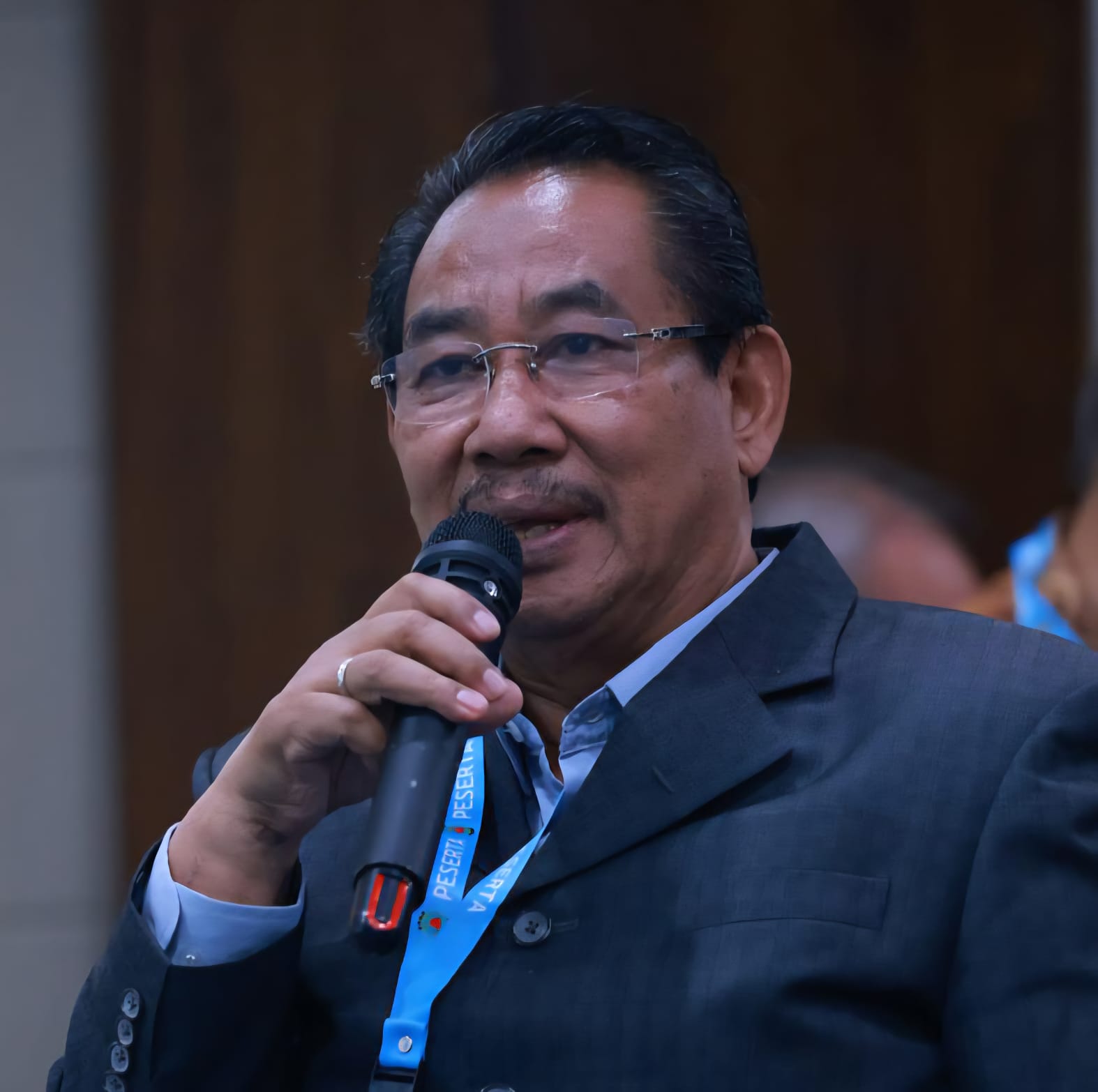 FITNAH DI RUANG DIGITAL 1 FITNAH DI RUANG DIGITAL