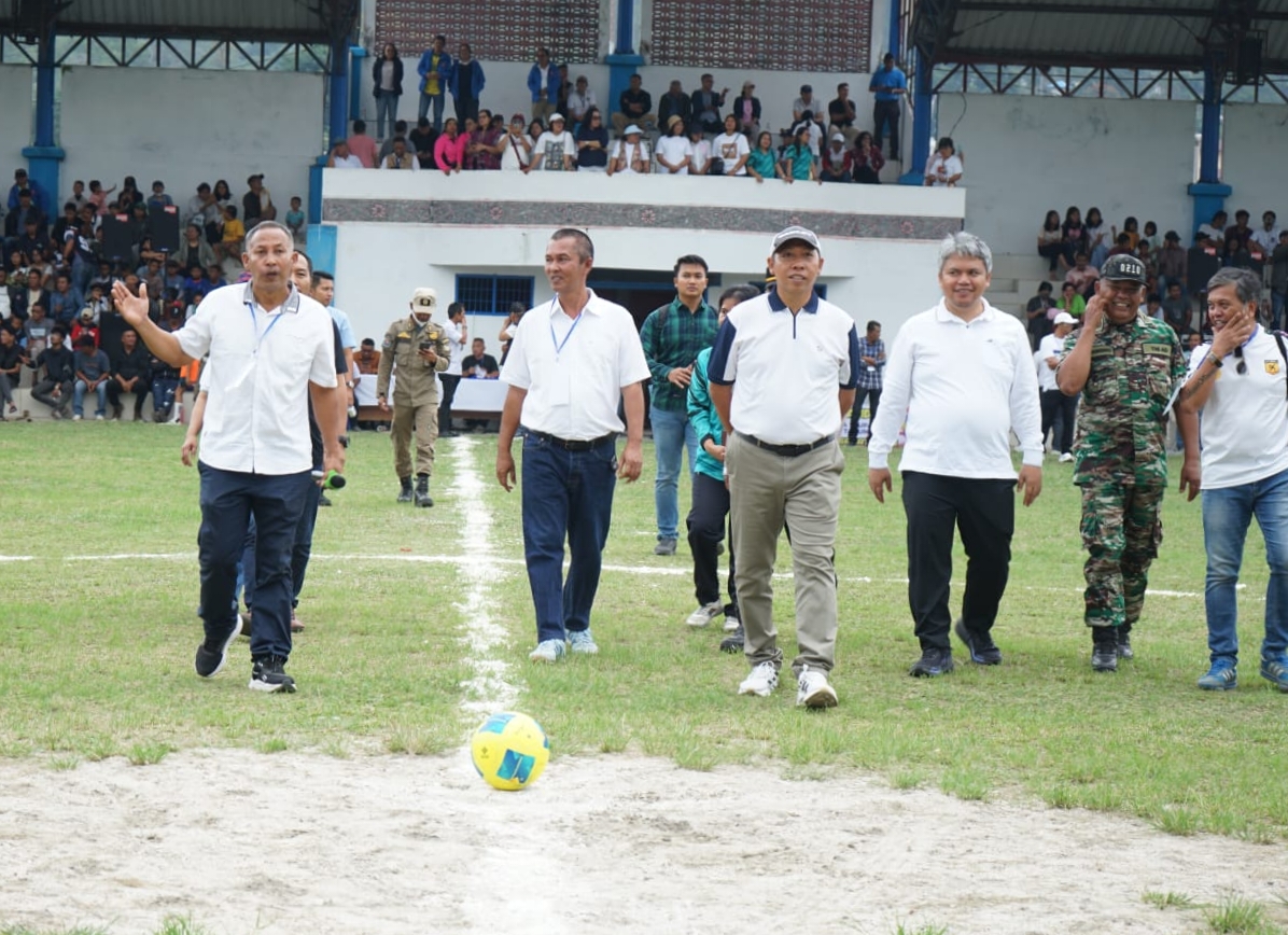 Turnamen Sepak Bola Antar Kecamatan Di Taput Dibuka