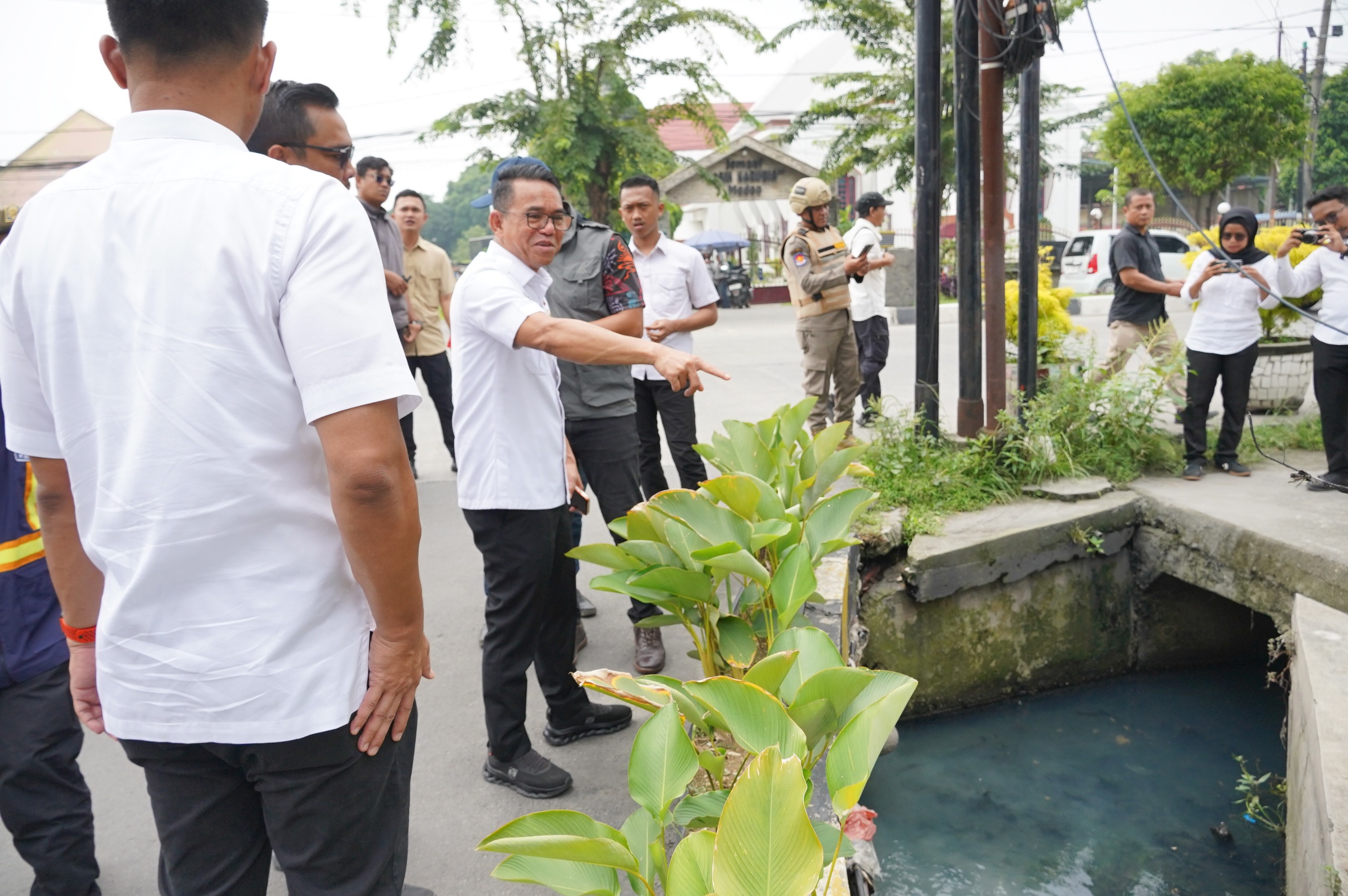 Sidak Di Medan Helvetia, Zakiyuddin Soroti Drainase Tersumbat Tak Terhubung