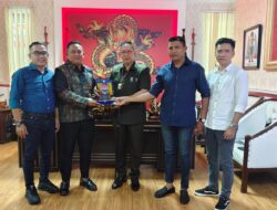 Ketua DPRD Medan Terima Perbati Sumut, Dorong Kebangkitan Tinju Di Sumut