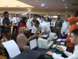 PKH Medan Makmur Disalurkan, Rico Waas Serahkan Bantuan Untuk 10 Ribu Warga Lansia Dan Disabilitas