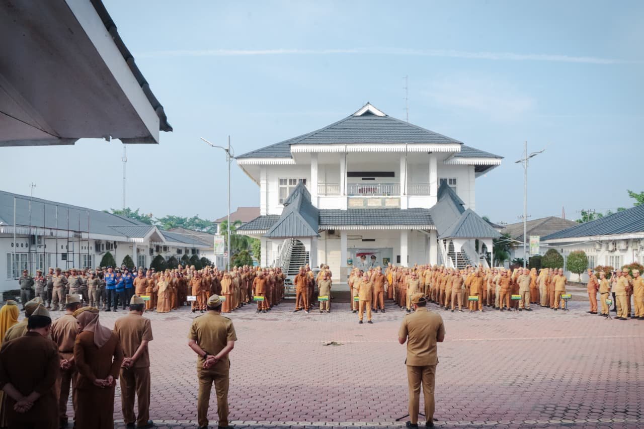 Adlin Tambunan Ingatkan ASN Jaga Etika dan Bijak Bermedia Sosial 1 Adlin Tambunan Ingatkan ASN Jaga Etika dan Bijak Bermedia Sosial