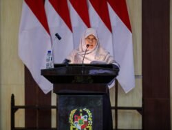 Rico Waas Hadiri Paripurna DPRD: Bahas Perda Penanggulangan Kemiskinan Direvisi