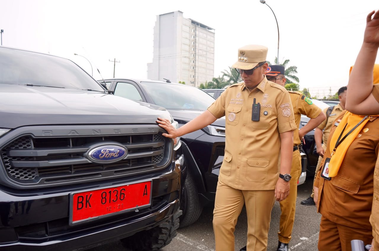 Rico Waas Temukan Kendaraan Dinas Tak Bayar Pajak, Tanpa Plat Dan Kaca Spion