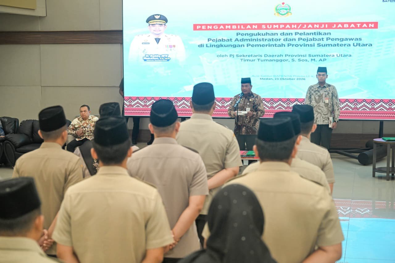 Lantik 15 Pejabat Bapenda, Pj Sekdaprov Sumut Tekankan Optimalisasi PAD
