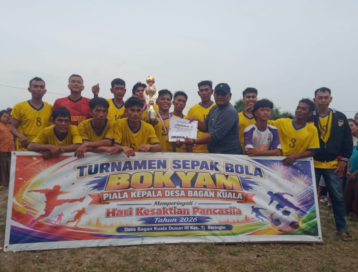 Menang 2-1, Kerumbuk A Angkat Piala Kades Bagan Kuala